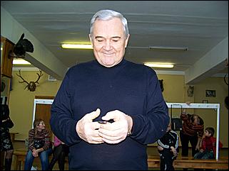 29 ноября 2008 г., Барнаул   Соревнования по метанию ножей: турнир для СМИ