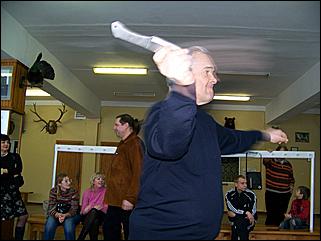 29 ноября 2008 г., Барнаул   Соревнования по метанию ножей: турнир для СМИ