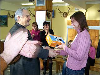 29 ноября 2008 г., Барнаул   Соревнования по метанию ножей: турнир для СМИ