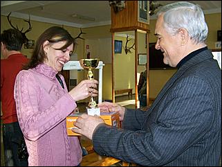 29 ноября 2008 г., Барнаул   Соревнования по метанию ножей: турнир для СМИ