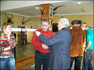 29 ноября 2008 г., Барнаул   Соревнования по метанию ножей: турнир для СМИ