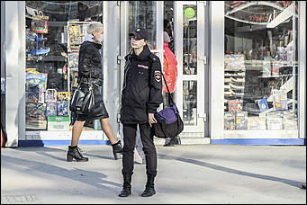 9 апрель 2020 г., Барнаул; Вячеслав Мельников   Весна и маски. Фоторепортаж с улиц Барнаула, который стал похож на игру S.T.A.L.K.E.R