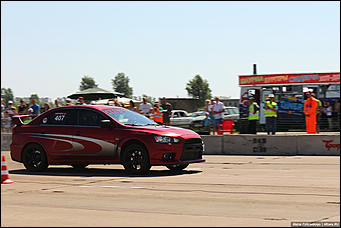 11.06.2016   Рев моторов и адреналин: как гонщики Сибри соревновались на скорость в Алтайском крае