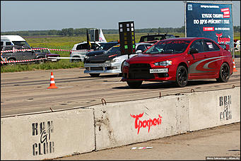 11.06.2016   Рев моторов и адреналин: как гонщики Сибри соревновались на скорость в Алтайском крае