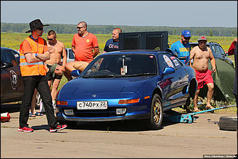 11.06.2016   Рев моторов и адреналин: как гонщики Сибри соревновались на скорость в Алтайском крае