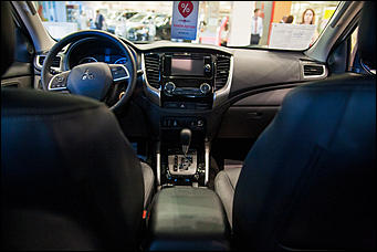 11 сентябрь 2015 г., Барнаул   Автоцентр АНТ провел презентацию нового поколения Mitsubishi L200