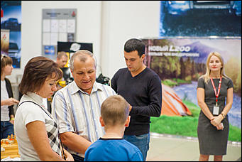 11 сентябрь 2015 г., Барнаул   Автоцентр АНТ провел презентацию нового поколения Mitsubishi L200