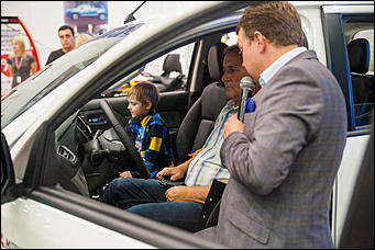 11 сентябрь 2015 г., Барнаул   Автоцентр АНТ провел презентацию нового поколения Mitsubishi L200