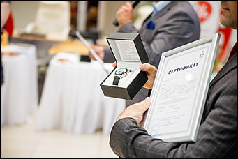 11 сентябрь 2015 г., Барнаул   Автоцентр АНТ провел презентацию нового поколения Mitsubishi L200