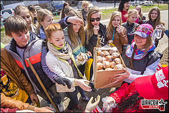 19.04.2014. Барнаул   Акция «Чисто по-нашему» от «Радио Шансон Барнаул» (101,9 FM)