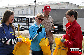 19.04.2014. Барнаул   Акция «Чисто по-нашему» от «Радио Шансон Барнаул» (101,9 FM)