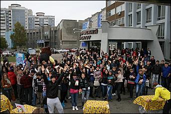 Барнаул   Yеделя «Di-Ланча» от радио DFM