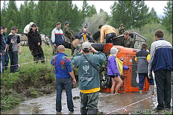 28 июля 2007 г., Курайская степь   2-ой Всероссийский внедорожный фестиваль «Алтай 2007»