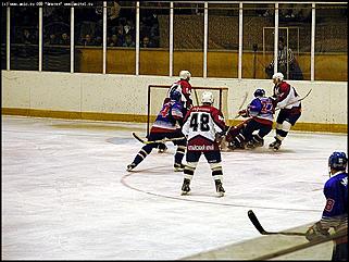    Начало нового сезона началось с крупной победы барнаульского "Мотора"