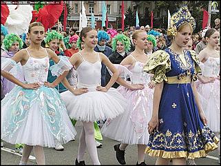    Карнавальное шествие