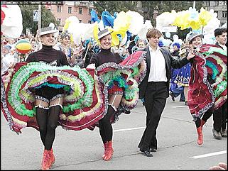    Карнавальное шествие