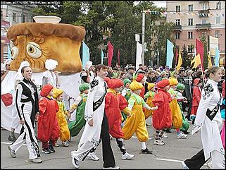    Карнавальное шествие