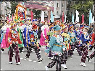    Карнавальное шествие