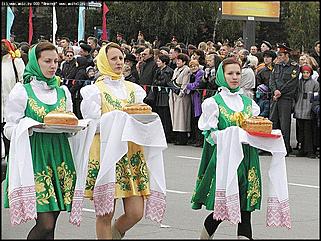    Карнавальное шествие