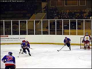    В повторном матче "Мотора" и "Южного Урала" победу одержали гости