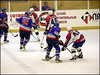    В повторном матче "Мотора" и "Южного Урала" победу одержали гости