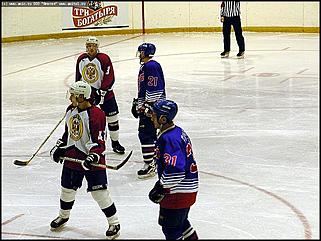    В повторном матче "Мотора" и "Южного Урала" победу одержали гости