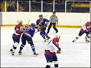    В повторном матче "Мотора" и "Южного Урала" победу одержали гости