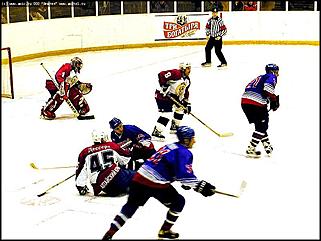    В повторном матче "Мотора" и "Южного Урала" победу одержали гости