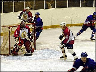    В повторном матче "Мотора" и "Южного Урала" победу одержали гости