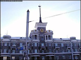    Октябрьскому району 65 лет