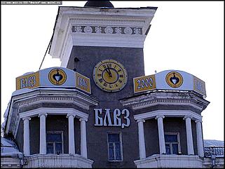    Октябрьскому району 65 лет