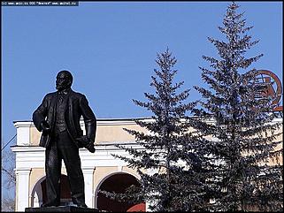    Октябрьскому району 65 лет