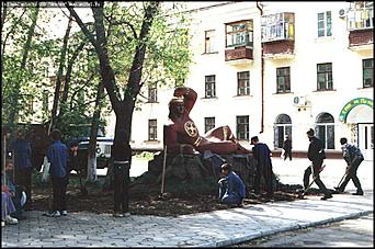    Октябрьскому району 65 лет