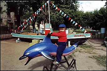    Октябрьскому району 65 лет