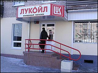    Октябрьскому району 65 лет