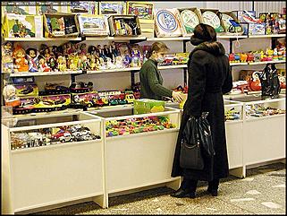    Октябрьскому району 65 лет