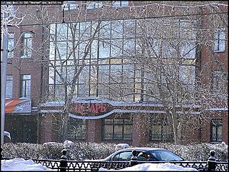    Октябрьскому району 65 лет