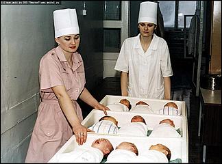    Октябрьскому району 65 лет