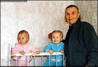    Октябрьскому району 65 лет