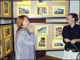    Октябрьскому району 65 лет