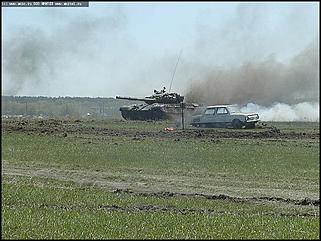    Показательные выступления бронетанковой техники и авиашоу