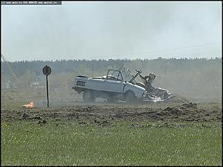    Показательные выступления бронетанковой техники и авиашоу