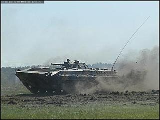    Показательные выступления бронетанковой техники и авиашоу