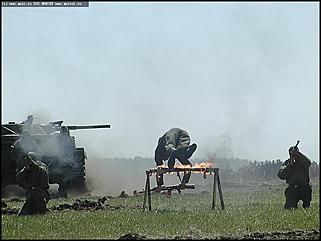    Показательные выступления бронетанковой техники и авиашоу