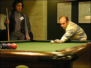    "Федерация бильярдного спорта края проводит командный турнир по американскому пулу между информационными спонсорами федерации."