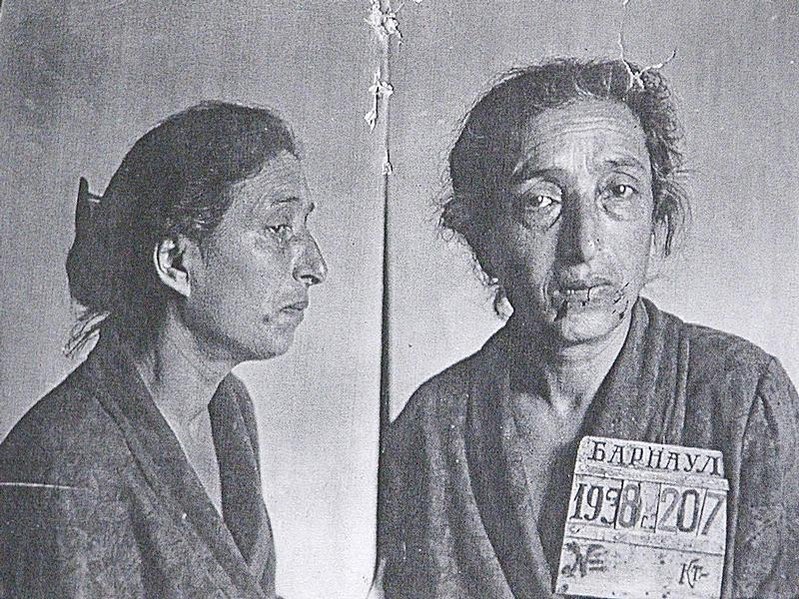 Сталинские репрессии 1937 жертвы. Репрессии 1937-1938 снимки. Портреты репрессированных. Репрессированные женщины. Репрессированные 1937 год