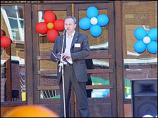    Презентация первых собранных в крае автомобилей "Адмирал"