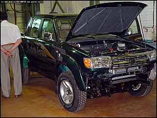    Презентация первых собранных в крае автомобилей "Адмирал"