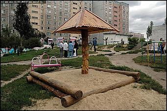    Лучший дом, общежитие, подъезд, двор, площадка и балкон Барнаула