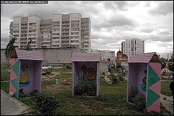    Лучший дом, общежитие, подъезд, двор, площадка и балкон Барнаула